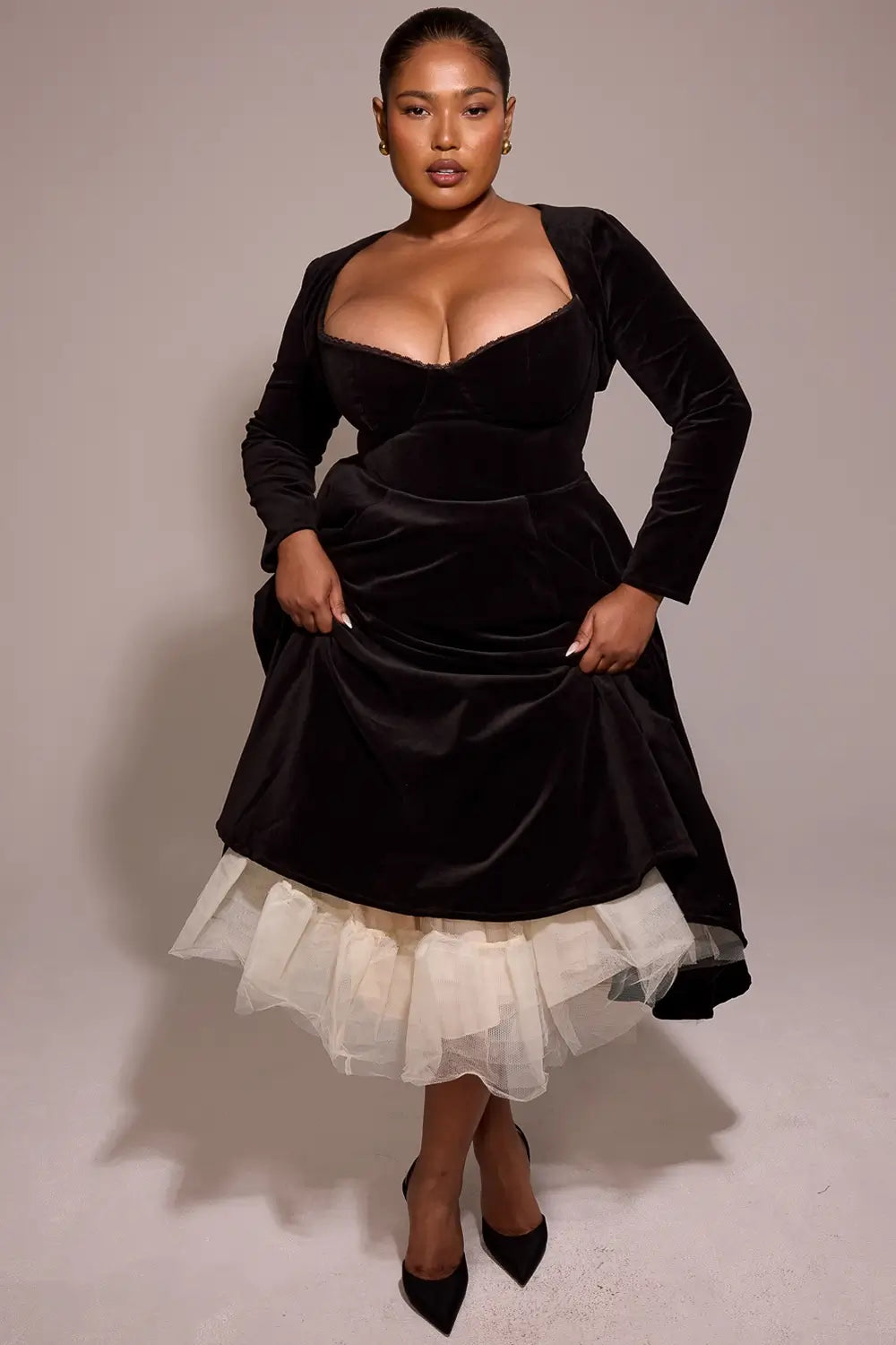 Vestido Midi de Terciopelo Negro – Modelo Cloe