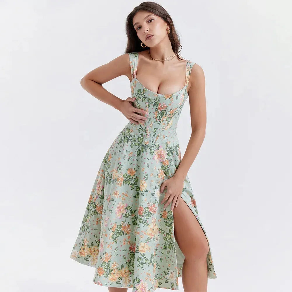 Modelo usando vestido midi verde con corset floral, ideal para boda civil o eventos primaverales.