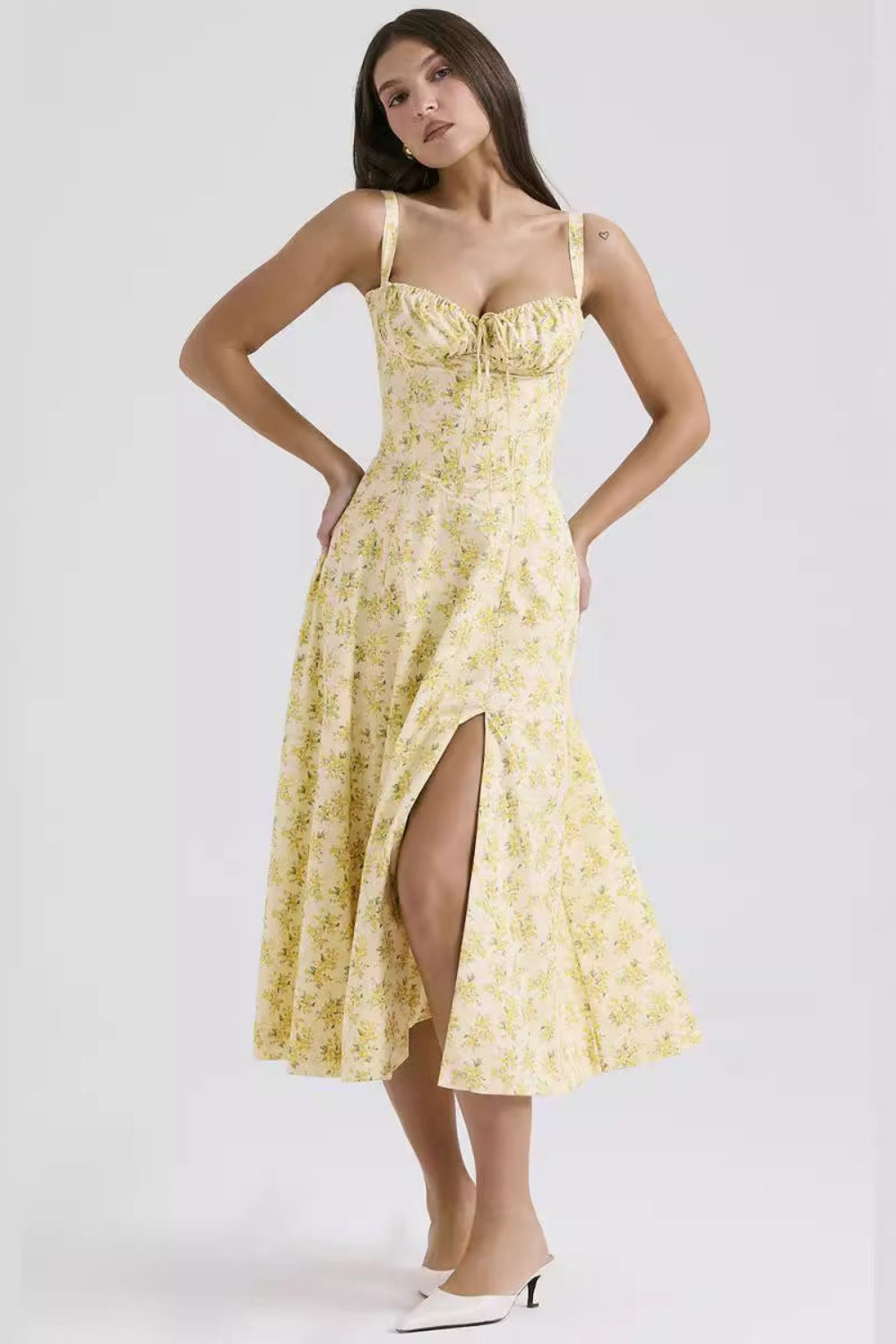 vestidos vestido mid vestido elegante vestido casual
Veliara store Veliara moldeadores shein vestidos vestido fiesta vestido floral vestido escote vestido amarillo