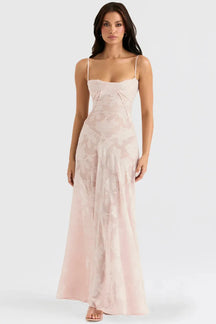vestidos vestido largo vestido casual vestido elegante
Veliara store Veliara moldeadores shein vestidos vestido blanco  vestido fiesta  vestido novia 