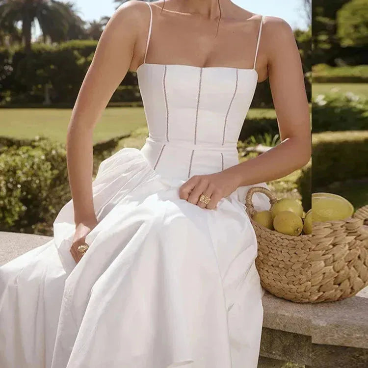 Modelo usando vestido blanco midi con corset para boda civil – Katherine