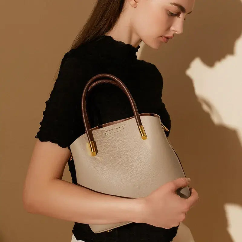 Bolso tote beige elegante de cuero legítimo – Modelo Giordana