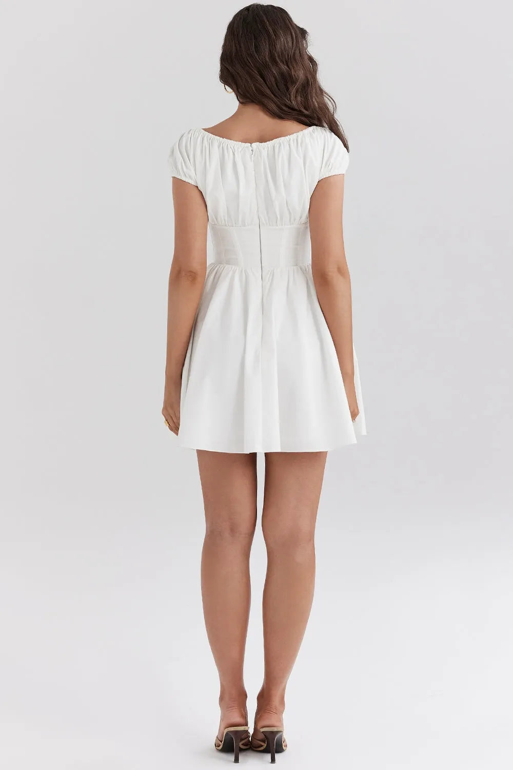 vestidos vestido corto  vestido casual
Veliara store Veliara moldeadores shein vestidos vestido blanco  vestido fiesta  vestido con corset vestido primavera vestido novia