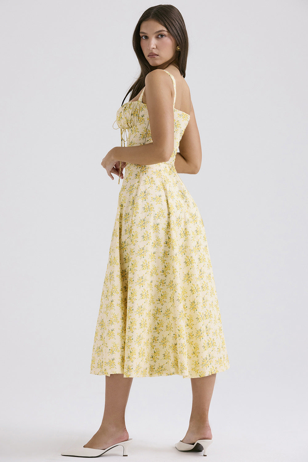 vestidos  vestido mid vestido elegante vestido casual
Veliara store Veliara moldeadores shein vestidos  vestido fiesta  vestido floral  vestido escote vestido amarillo