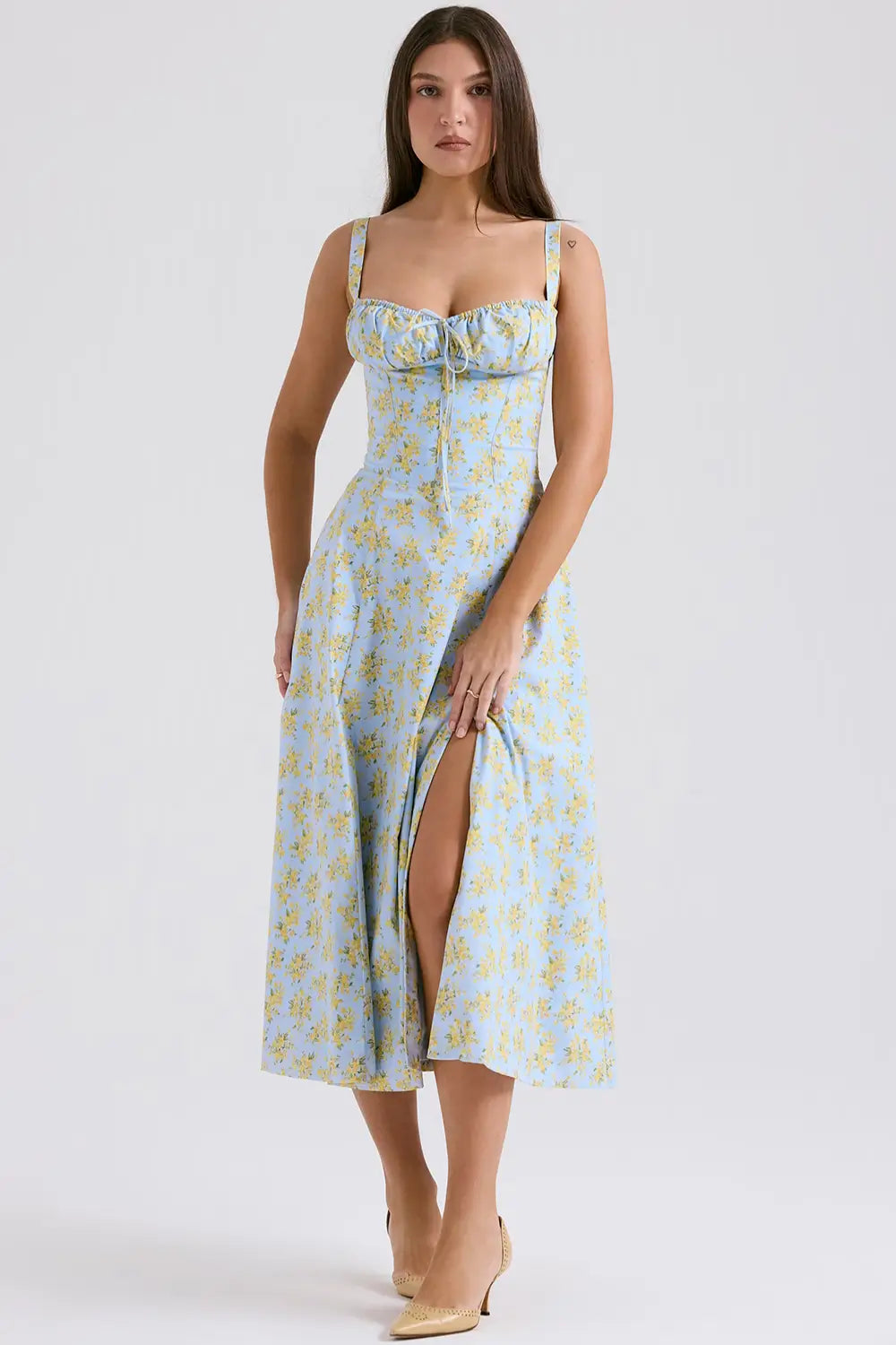 Vestido Midi Attracione Floral - Moldea la Cintura